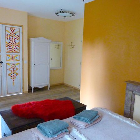 Chambres D'Hotes La Fougeraie Malvières エクステリア 写真