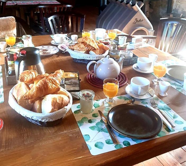 Chambres D'Hotes La Fougeraie Malvières エクステリア 写真